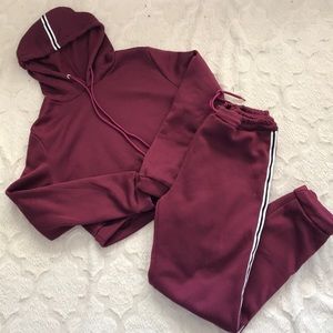 Cropped sweat shirt with pants